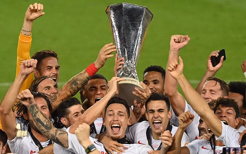 Sevilla trở thành đội bóng thành công nhất lịch sử UEFA/Europa League với sáu lần vô địch.