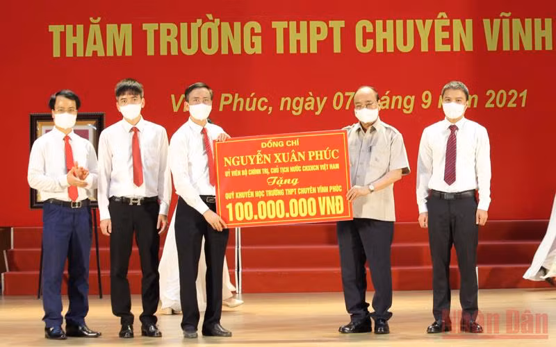 Chống dịch hiệu quả, chú trọng phát triển kinh tế, chăm lo tốt đời sống nhân dân -0