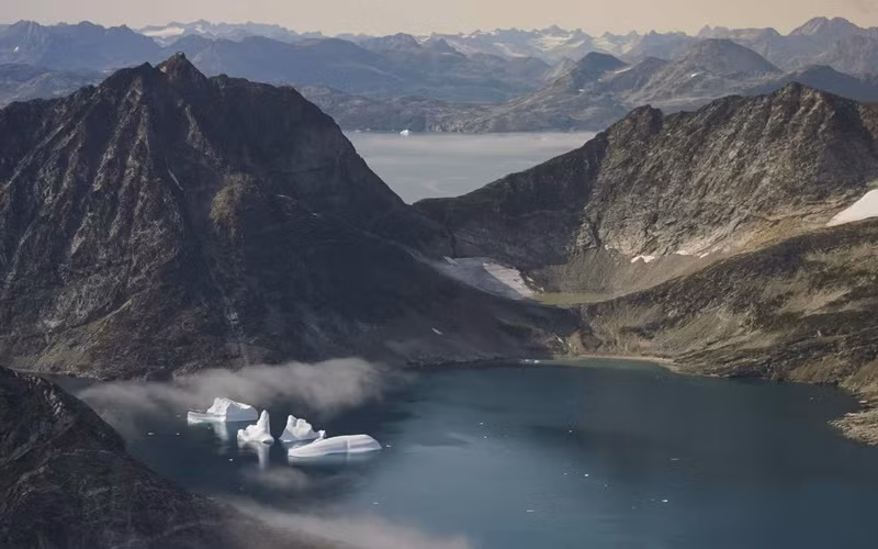 Greenland -0