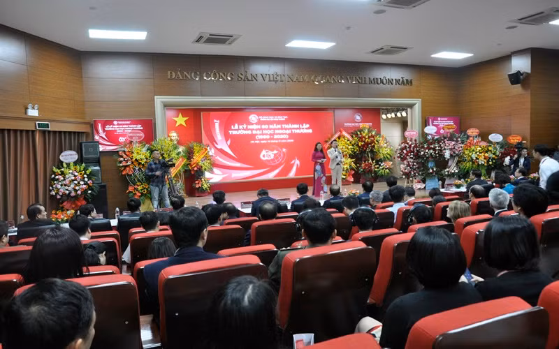 Quang cảnh buổi lễ kỷ niệm.