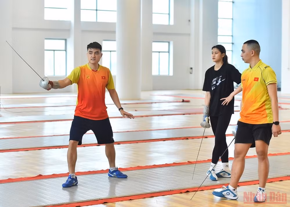 Đấu kiếm Việt Nam nỗ lực vượt khó -0
