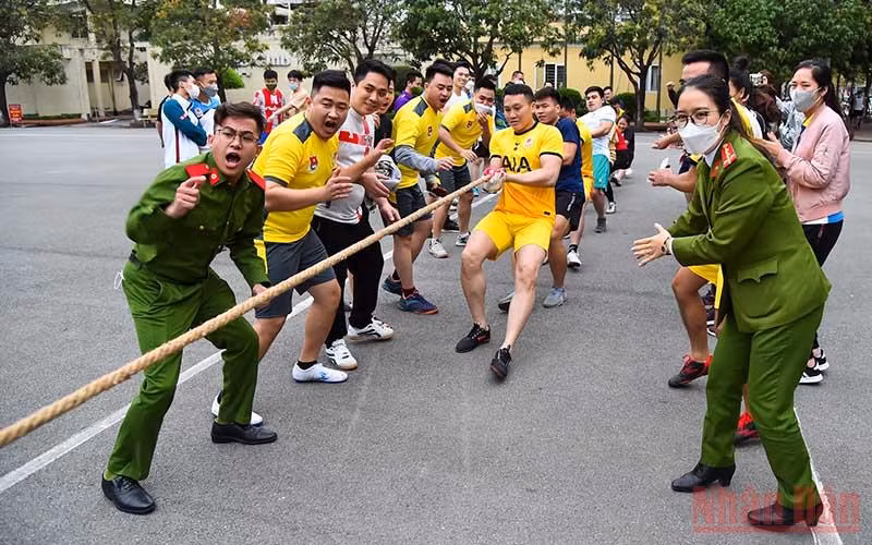 Các bộ môn thi đấu của hội thao diễn ra sôi nổi, hấp dẫn.