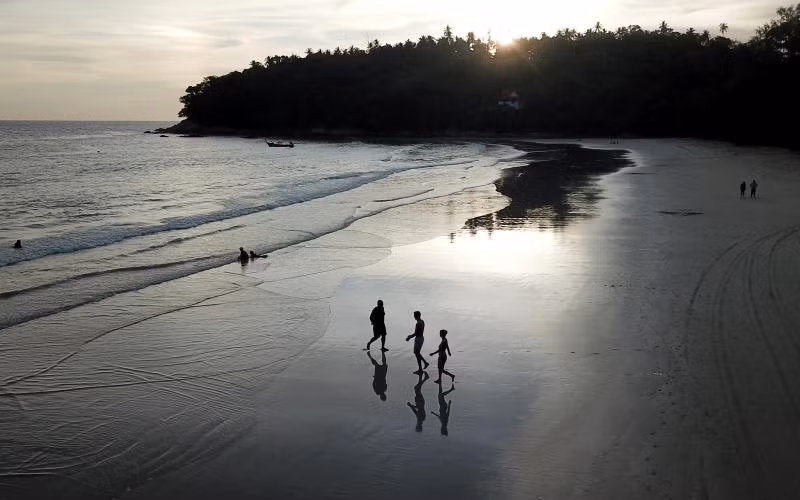 Hộp cát Phuket: Quanh co để phục hồi -0