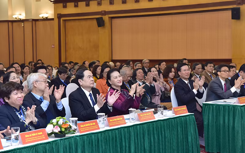 Chủ tịch Quốc hội Nguyễn Thị Kim Ngân và các đại biểu dự Ðại hội. Ảnh: LÂM HIỂN 