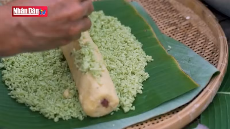 Bánh tét Miền Tây hương vị ngày Tết