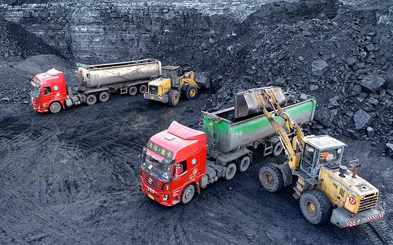 Khai thác than tại Khu tự trị Nội Mông, miền bắc Trung Quốc. (Ảnh: Nhân Dân Nhật báo)