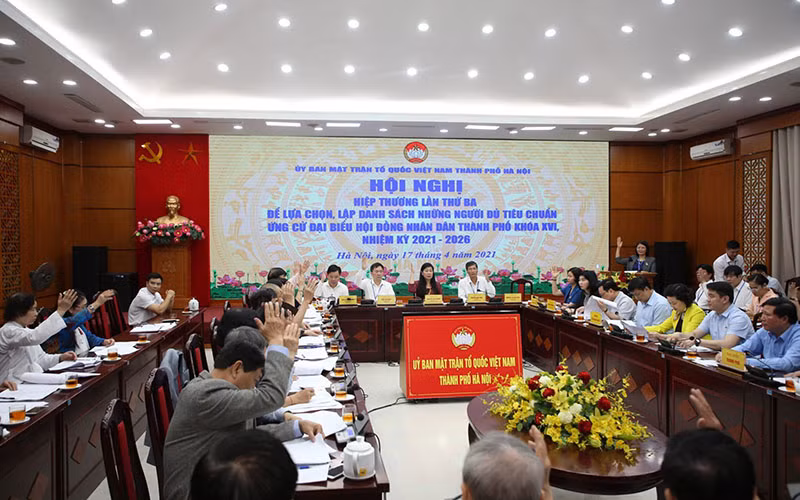  Hội nghị hiệp thương lần 3 do Ban Thường trực Ủy ban Mặt trận Tổ quốc Việt Nam TP Hà Nội tổ chức đã thống nhất, lựa chọn 160 người vào danh sách ứng cử đại biểu HĐND TP Hà Nội.