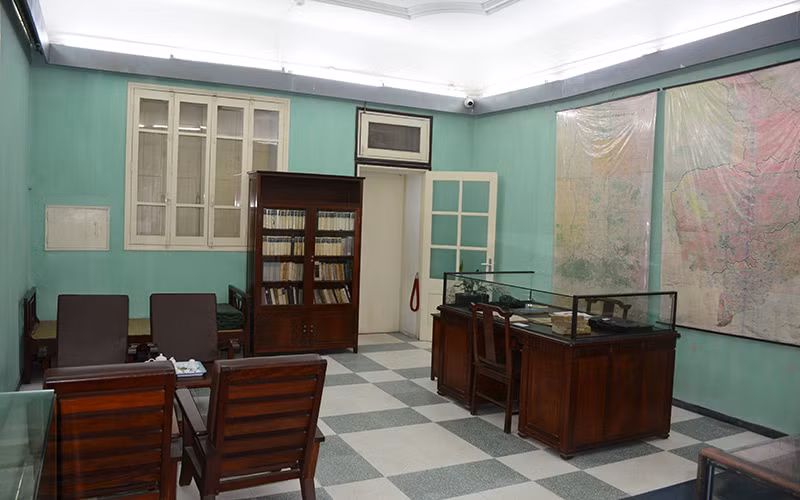 Phòng làm việc của Đại tướng Võ Nguyên Giáp tại di tích Nhà D67.Ảnh: CHI NGUYỄN
