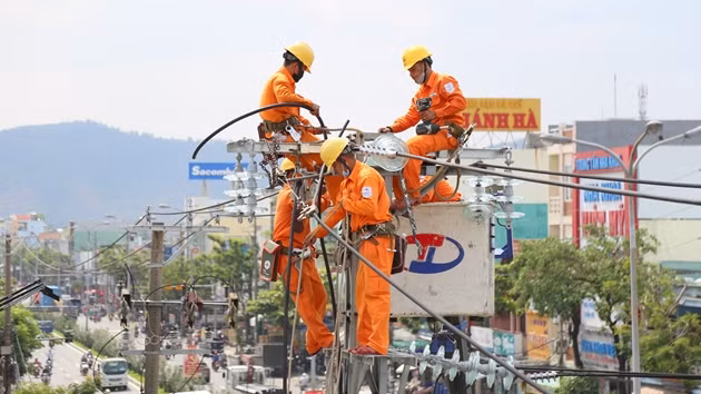 Kiểm tra và sửa chữa lưới điện.
