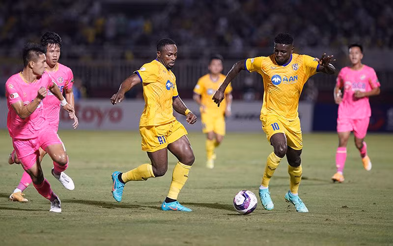Sài Gòn FC buộc phải chia điểm trên sân nhà với Sông Lam Nghệ An. Ảnh VPF 