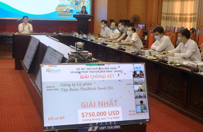 Trao thưởng hơn 3 triệu USD cho các đơn vị tham gia sản xuất lúa bền vững -0
