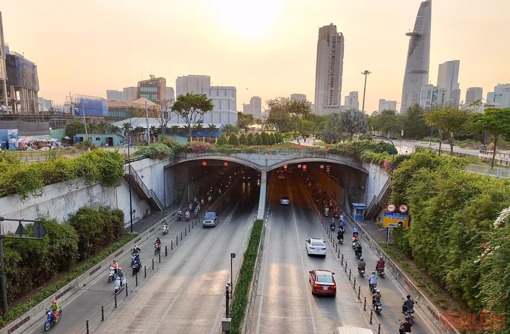 Các công trình giao thông thay đổi diện mạo đô thị TP Hồ Chí Minh -0