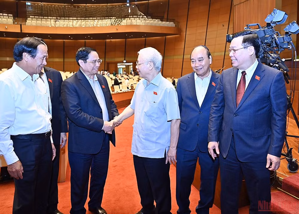 Quốc hội bước vào phiên chất vấn và trả lời chất vấn với nhiều câu hỏi, vấn đề được cử tri quan tâm -0