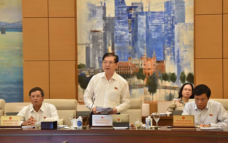 Chủ tịch Quốc hội Nguyễn Thị Kim Ngân: Nếu chỉ có 1 giấy phép thay cho 7 loại giấy phép thì doanh nghiệp mừng -1
