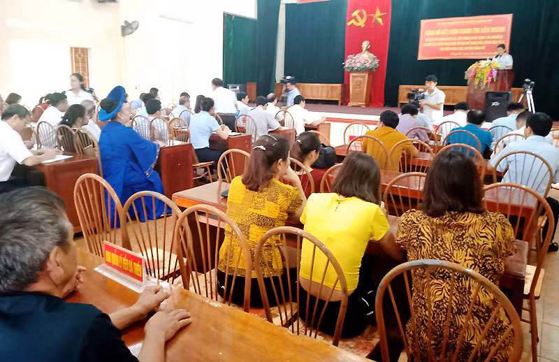 UBND huyện Đồng Hỷ công bố kết luận thanh tra đền Đá Thiên được sự quan tâm của các tầng lớp nhân dân.