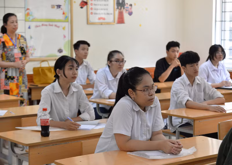 Tại kỳ thi vào lớp 10 Hà Nội năm học 2020-2021 (Ảnh: THUỶ NGUYÊN)