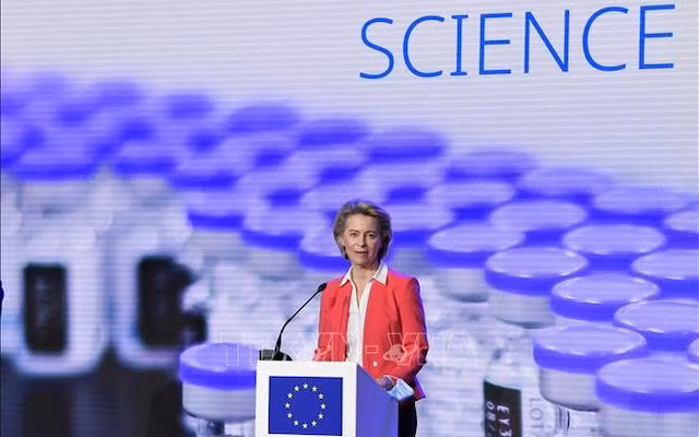 Chủ tịch Ủy ban châu Âu Ursula von der Leyen. (Ảnh: AFP/TTXVN)