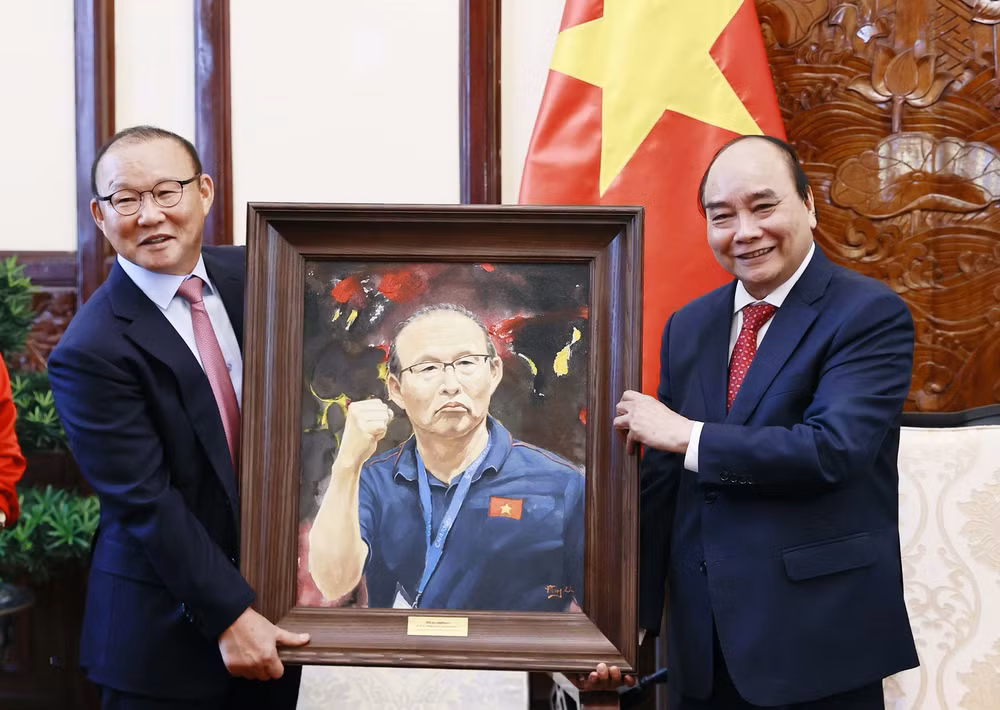Tiếp tục quan tâm, đầu tư phát triển bóng đá nước nhà -0