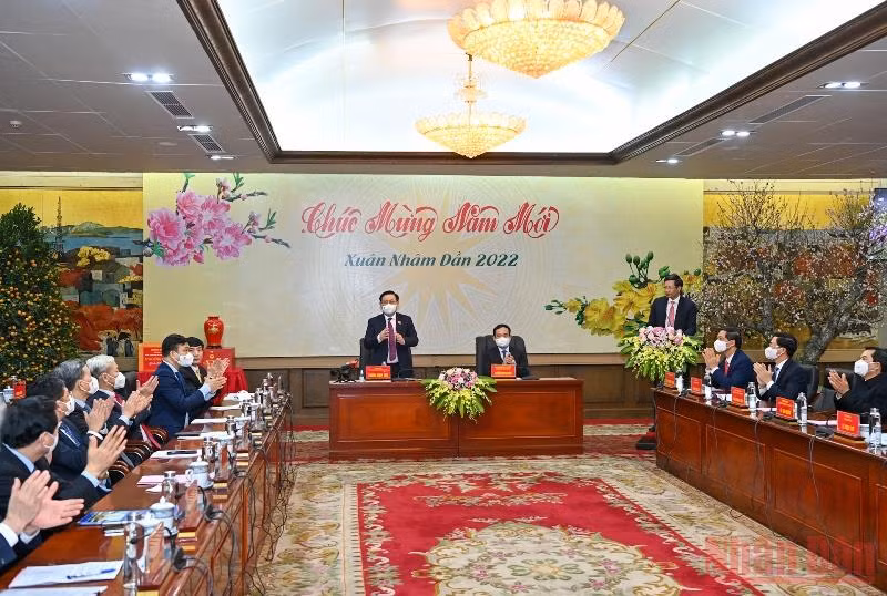 Chủ tịch Quốc hội Vương Đình Huệ dự và chủ trì buổi làm việc với lãnh đạo chủ chốt thành phố Hải Phòng. (Ảnh: Duy Linh) 