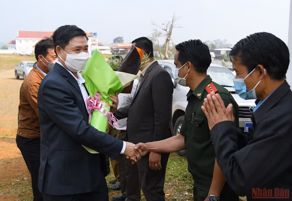 Quan hệ hữu nghị đặc biệt Việt - Lào: Tết của bạn là Tết của mình -0