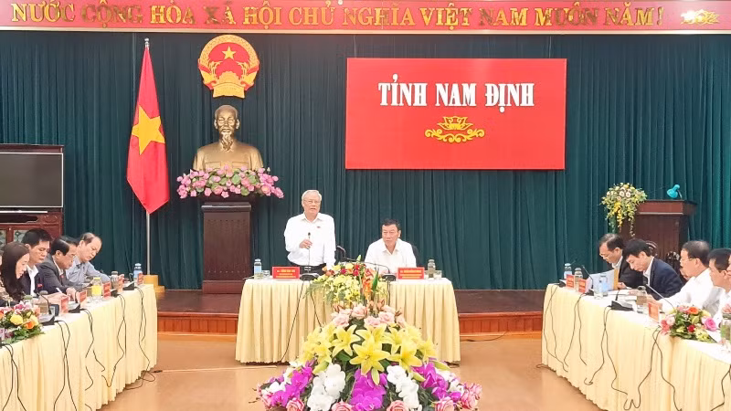 Phó Chủ tịch Quốc hội Uông Chu Lưu phát biểu ý kiến tại buổi làm việc.