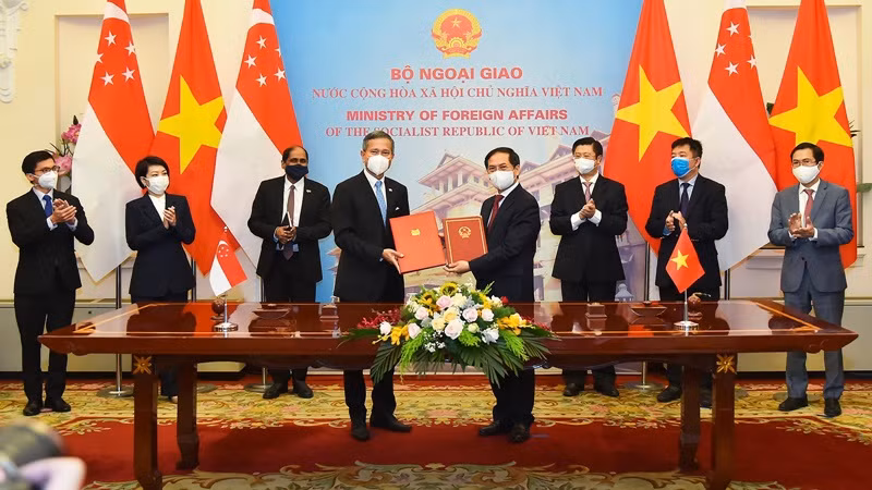 Singapore sẵn sàng hợp tác với Việt Nam trong tiếp cận nguồn vaccine -0