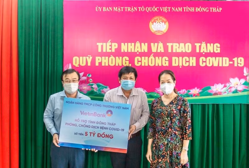 VietinBank dành hơn 27 tỷ đồng hỗ trợ các tỉnh phía nam chống dịch -0