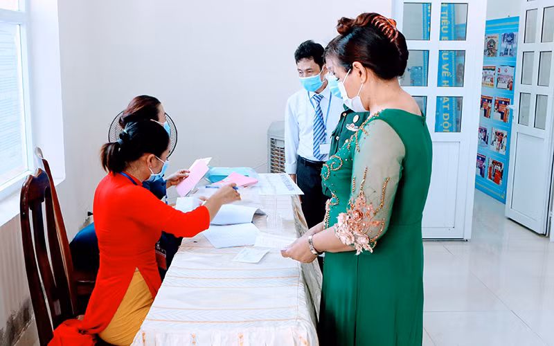 Cử tri huyện đảo Bạch Long Vĩ bầu cử sớm -0