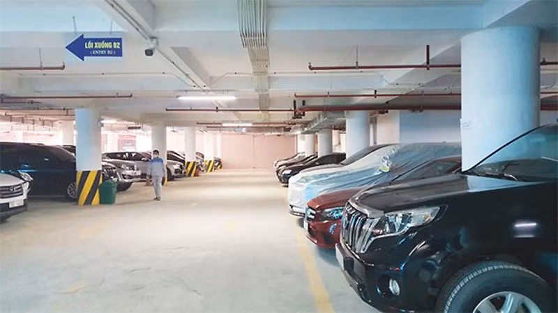 Hiện Hà Nội đang thiếu rất nhiều bãi đỗ xe, nhất là bãi đỗ xe ngầm.