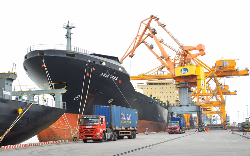 Dịch bệnh kéo dài, xuất khẩu hàng hoá suy giảm -0