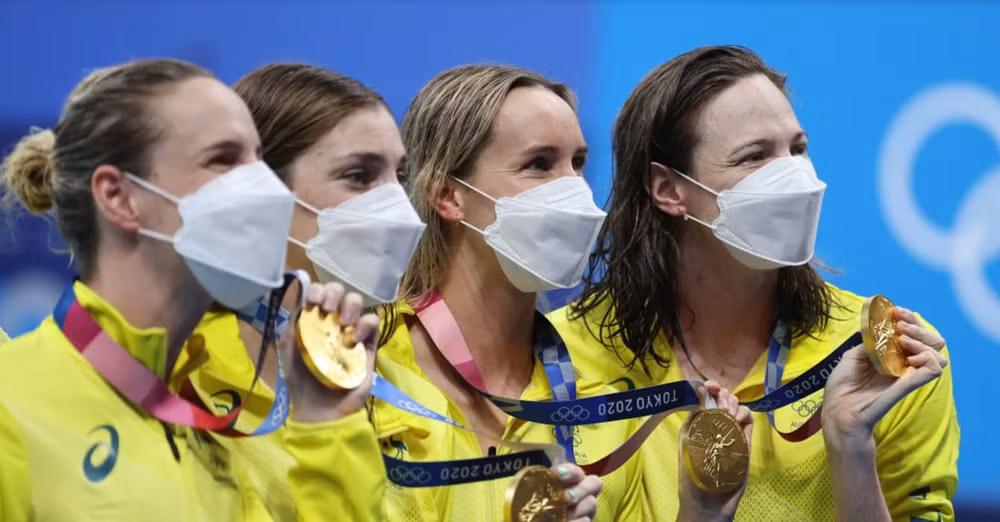 Kình ngư 18 tuổi gây bất ngờ ở đường đua xanh Olympic -0