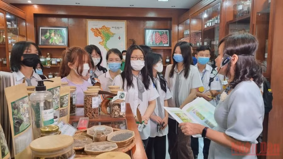 Hưởng ứng Ngày quốc tế đa dạng sinh học -0