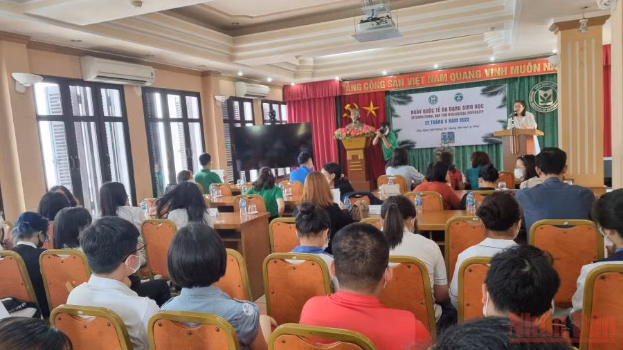Đông đảo các đại biểu tham dự chương trình hưởng ứng Ngày quốc tế đa dạng sinh học.