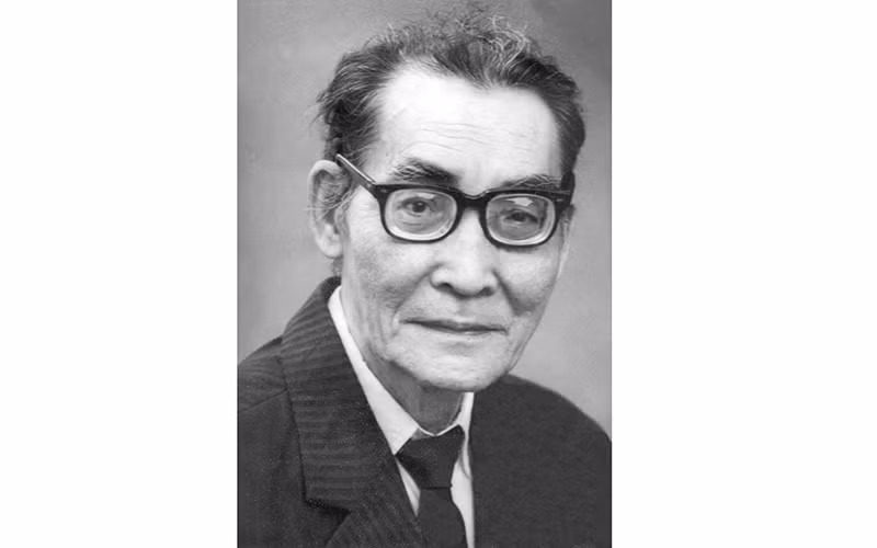 Hạt mưa trên vành mũ -0