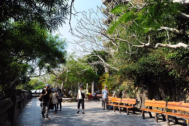 Du khách được miễn phí tham quan Di tích quốc gia đặc biệt Danh thắng Ngũ Hành Sơn từ ngày 1-6 đến 31-8.