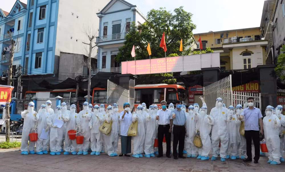 Bộ Y tế kêu gọi hỗ trợ nhân lực cho công tác phòng, chống dịch tại Bắc Giang và Bắc Ninh.