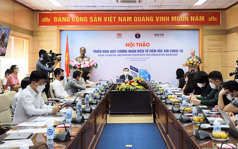 Hội thảo triển khai chứng nhận điện tử tiêm vaccine phòng Covid-19. Ảnh: Cổng thông tin Bộ Y tế