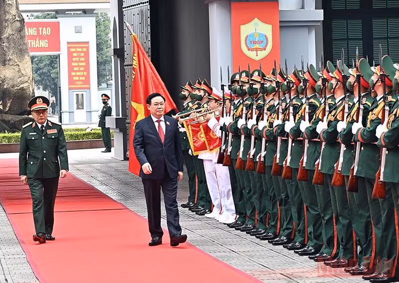 Chủ tịch Quốc hội yêu cầu tiếp tục xây dựng Tình báo Quốc phòng mạnh về tiềm lực và hiệu quả cao -0