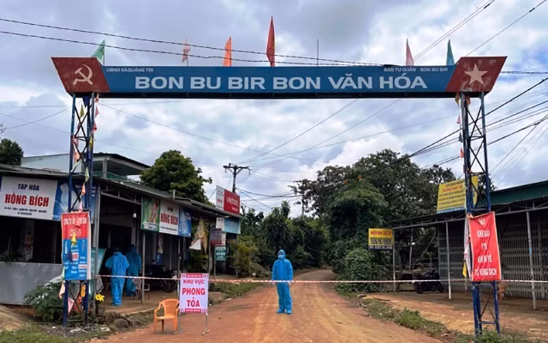 Một số khu vực trên địa bàn huyện Đắk R’Lấp tiếp tục phong tỏa để phòng, chống dịch bệnh Covid-19.