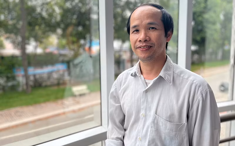 Tháng tư, những nụ cười trở lại -0