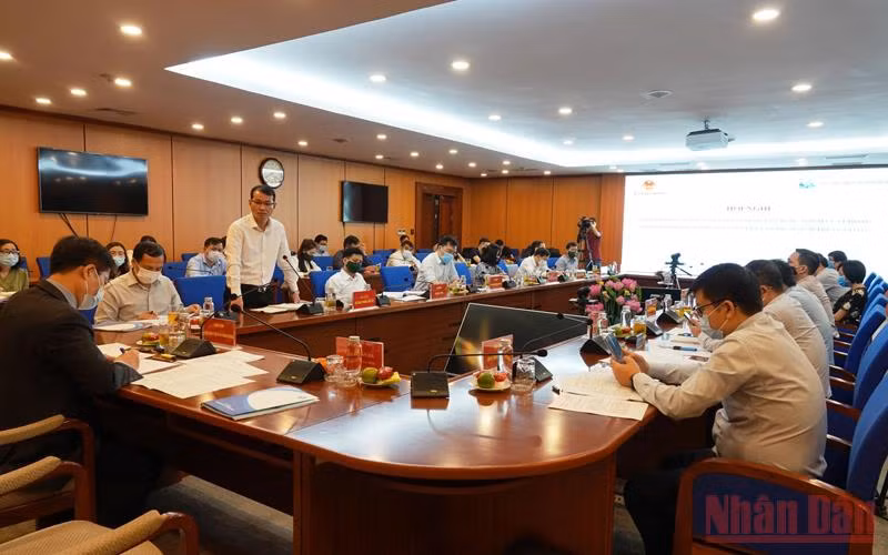 Quang cảnh Hội nghị về giải ngân vốn đầu tư công từ nguồn vay nước ngoài.