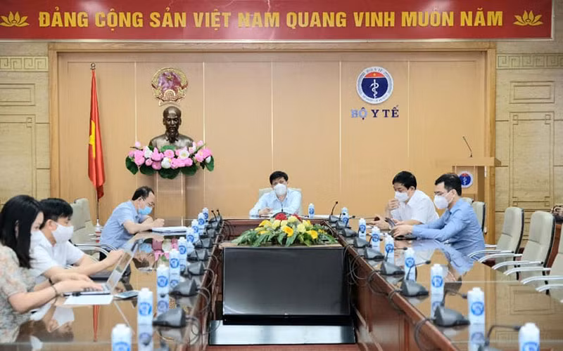 Bộ Y tế họp trực tuyến chiều 21/7.