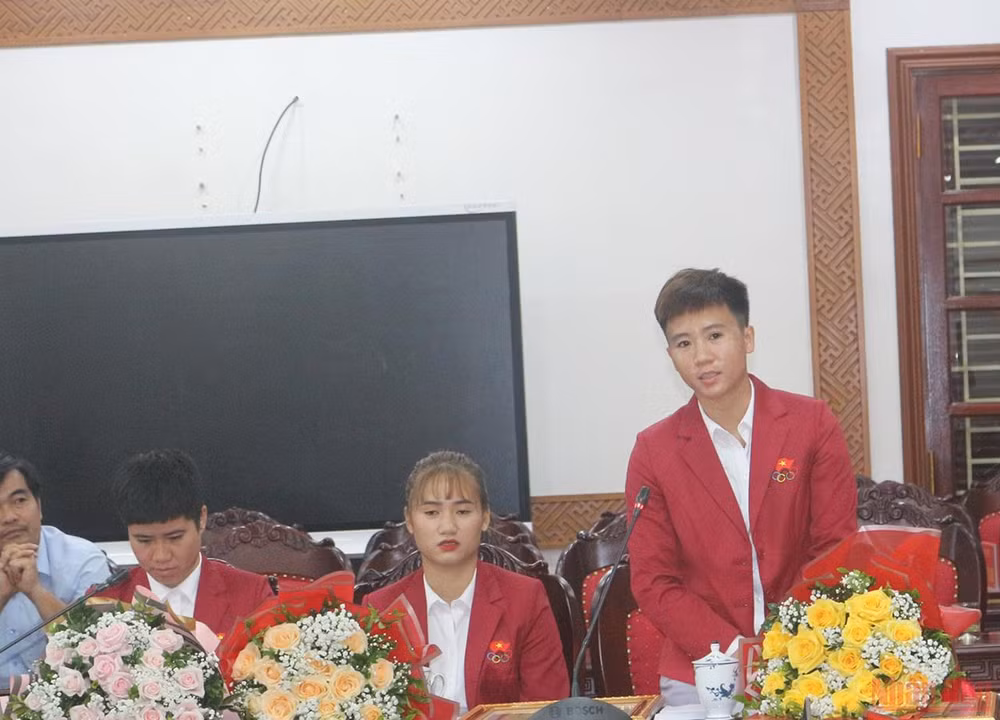 Hà Nam gặp mặt, tuyên dương các huấn luyện viên, vận động viên tham dự SEA Games 31 -0