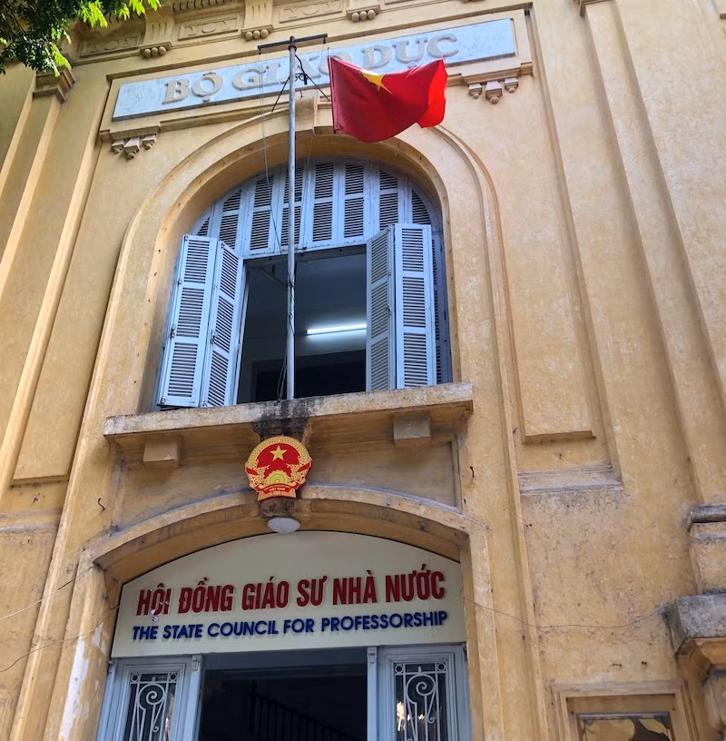 Chính thức công nhận 39 Giáo sư và 300 Phó giáo sư năm 2020