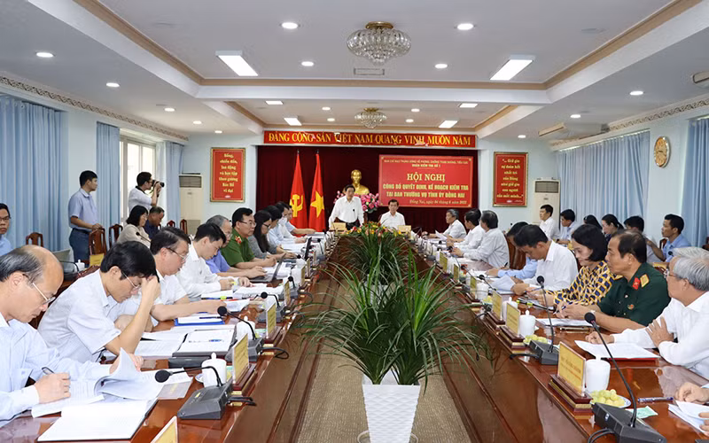 Quang cảnh buổi làm việc.