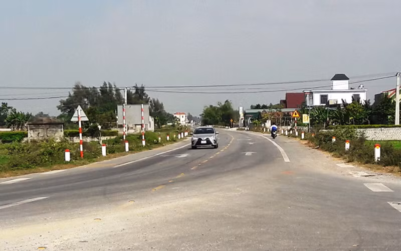 Gần 13 km đường ven biển qua huyện Quảng Xương đã đưa vào khai thác