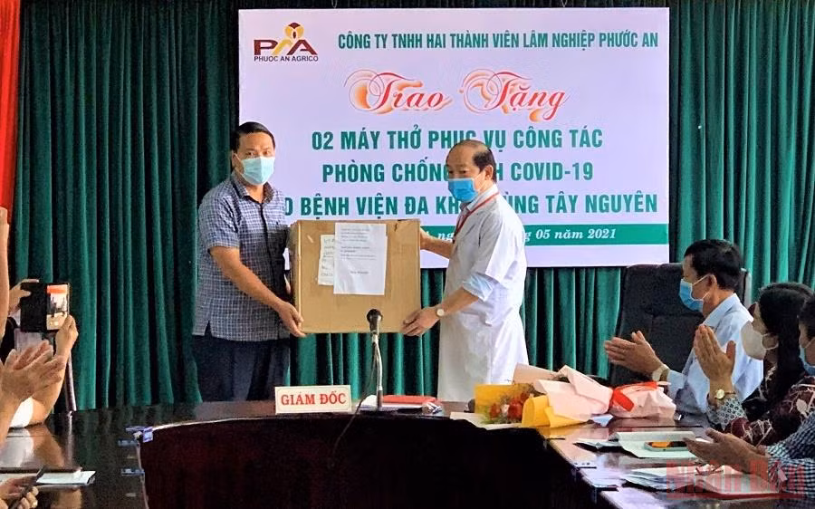 Hàng loạt bác sĩ ở Bệnh viện đa khoa vùng Tây Nguyên xin nghỉ việc, vì sao? -0