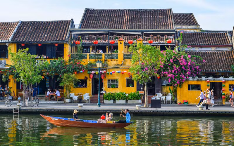 Hội An là thành phố lý tưởng để du lịch một mình theo đánh giá của nhiều tạp chí du lịch thế giới (Ảnh: CTV)