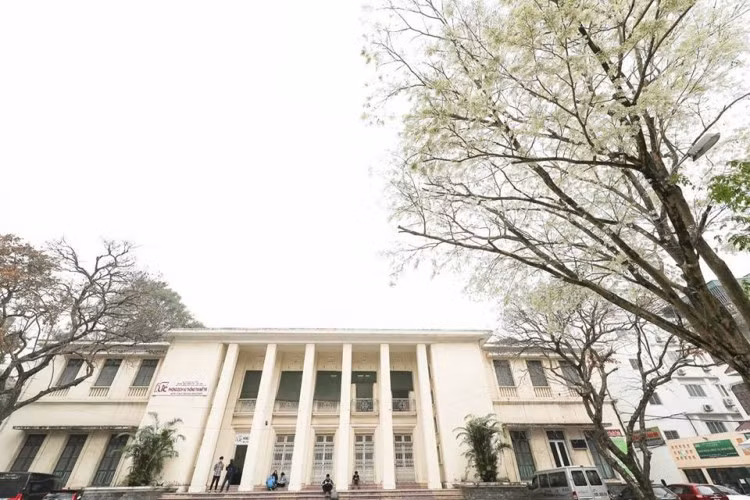 Đại học Quốc gia Hà Nội.
