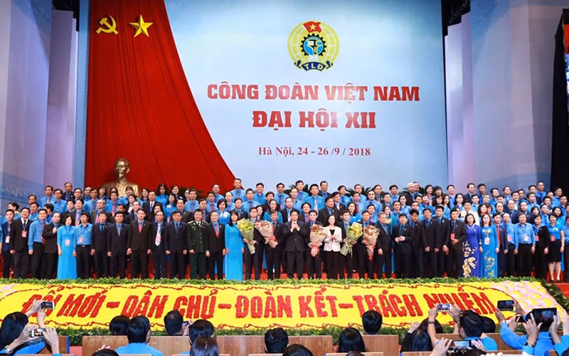 Ra mắt Ban Chấp hành Tổng LĐLĐVN khóa XII nhiệm kỳ 2018-2023.